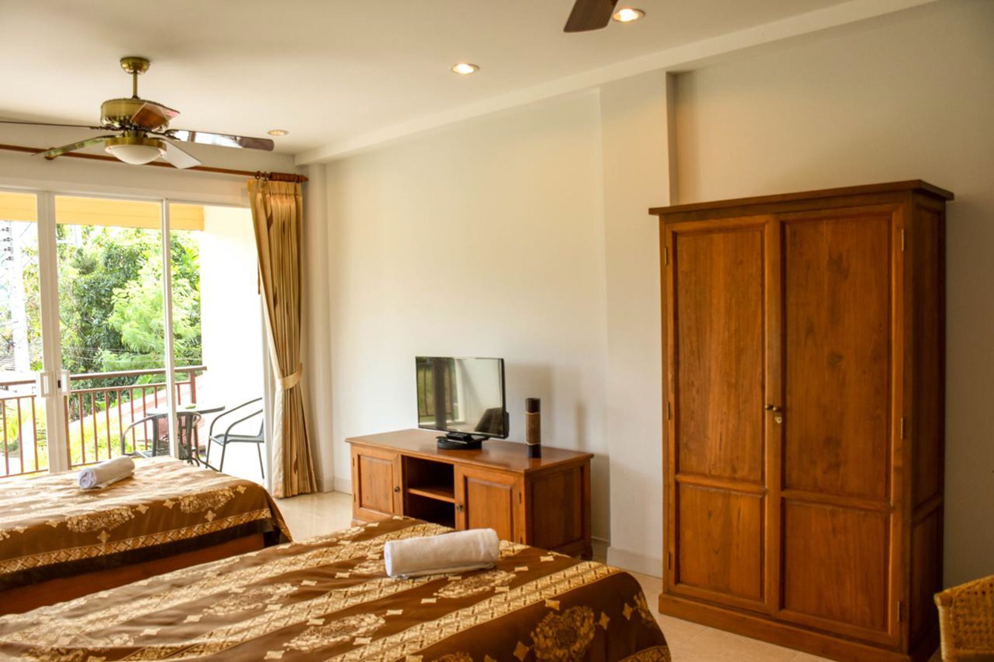 Baan Rosa Bangtao Beach Παραλία Μπανγκ Ταο Εξωτερικό φωτογραφία